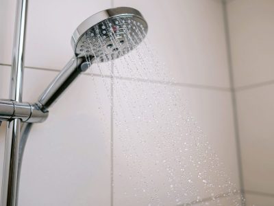 #53 Warmwasser sparen im Bad +++ PV-Anlagen: Nullsteuersatz auch bei Zählerschrank-Erweiterung