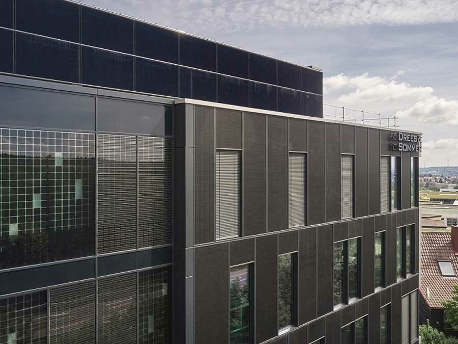 Forschungsprojekt entwickelt Lösungen für Photovoltaik an Fassaden