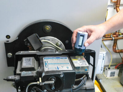 ecom: Schnelle Störungsdiagnose an digitalen Feuerungsautomaten