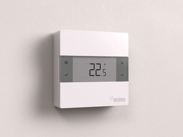 REHAU: Neuer NEA-Raumregler mit erweiterten Funktionen