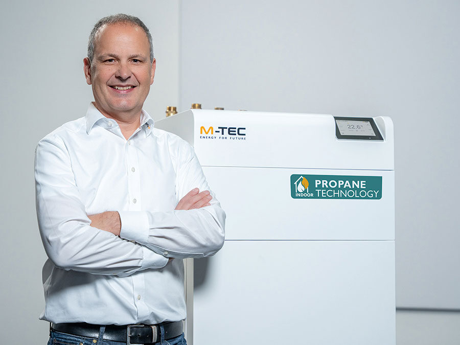M-Tec: Innenaufgestellte Wärmepumpe mit Bau­kasten­system