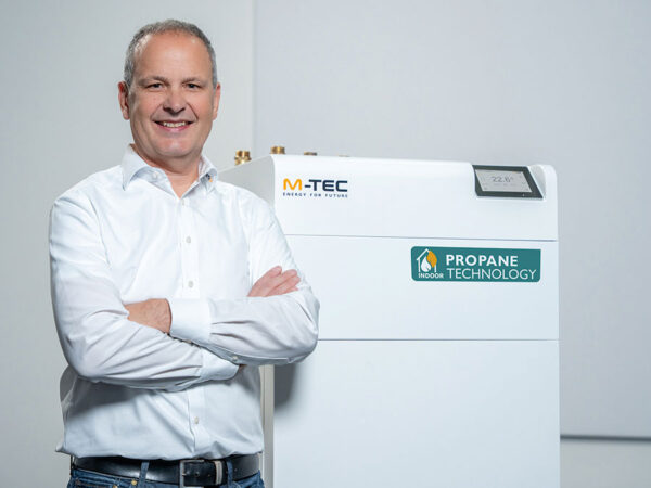 M-Tec: Innenaufgestellte Wärmepumpe mit Bau­kasten­system